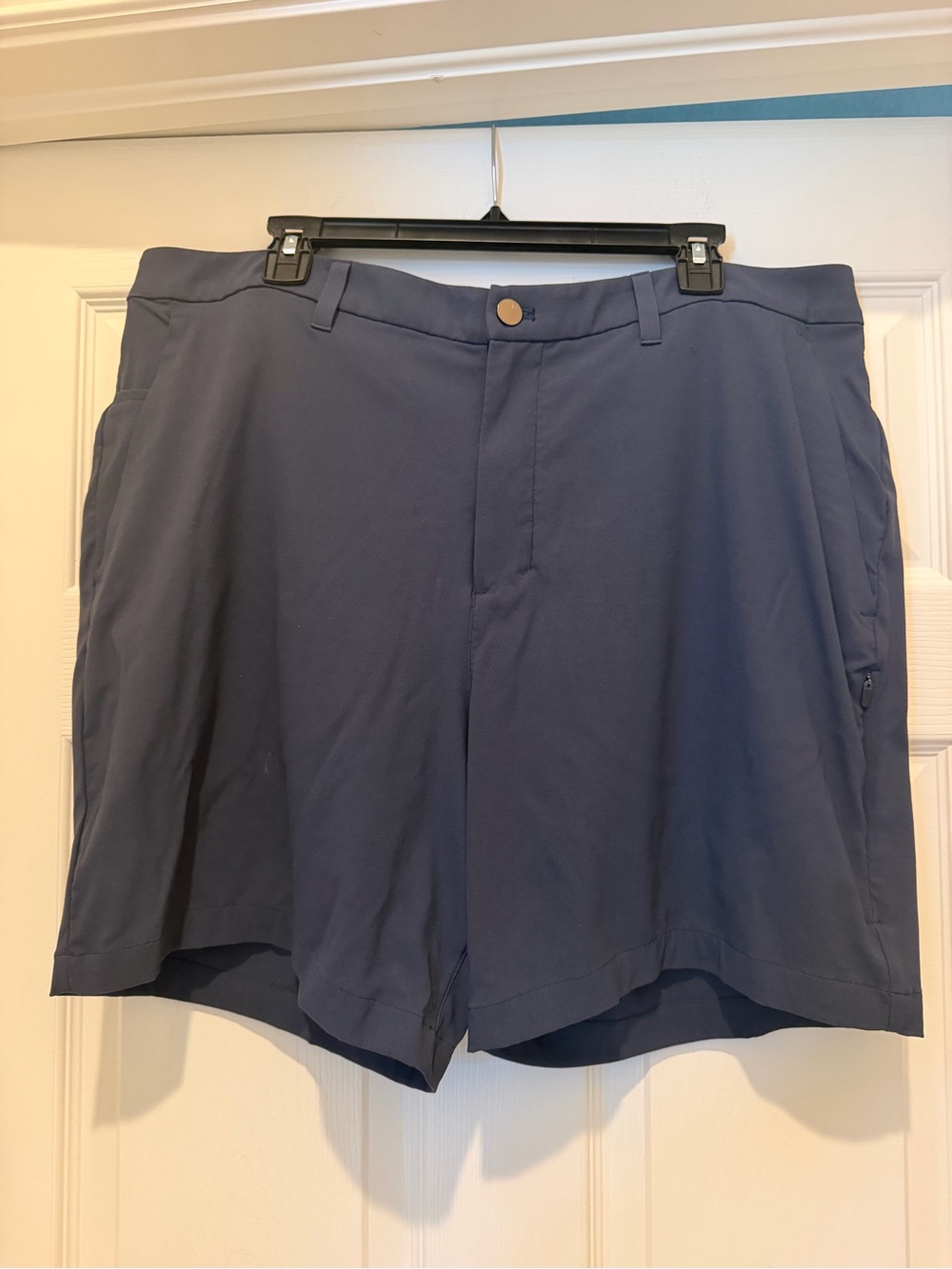 Lululemon Men's ABC Classic Fit Golf Shorts 7” Navy